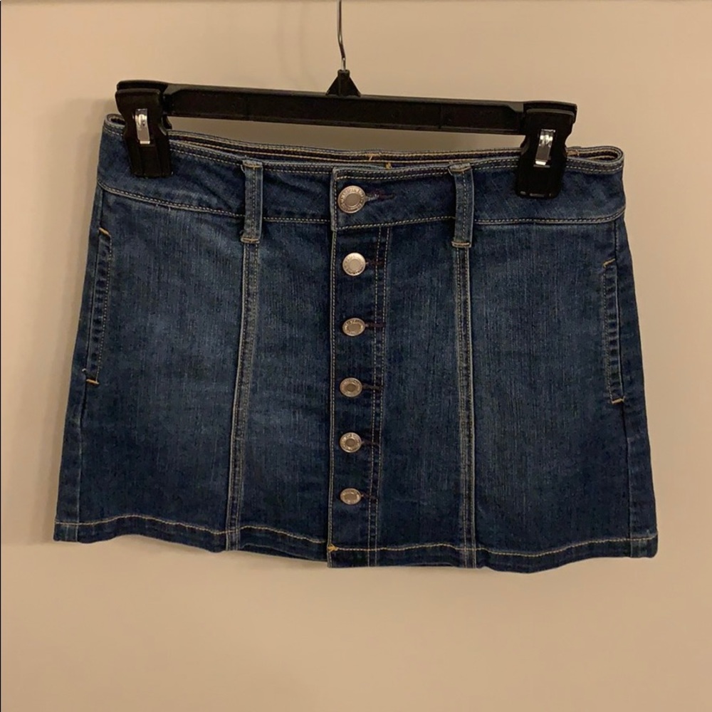 Jean skirt w/ pockets!